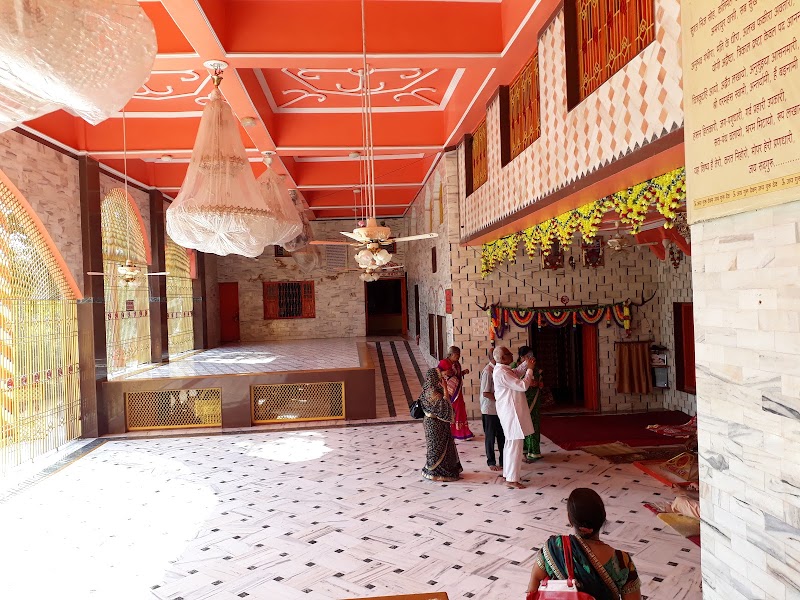 Sri Paramhansa Ashram, Chitrakoot - Sri Paramhansa Ashram, Chitrakoot, 3VC9+W86, Sati Anusuiya, Madhya Pradesh 210202, India