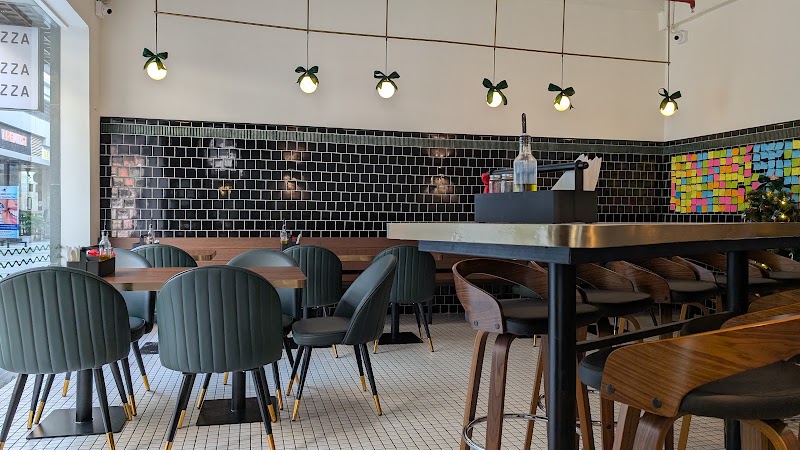 Galaxy Pizza - Gurugram - Galaxy Pizza - Gurugram GROUND FLOOR, Ocus Quantum, G-56, Ocus Quantum Internal Rd, Sector 51, Samaspur, Gurugram, Haryana 122018, India