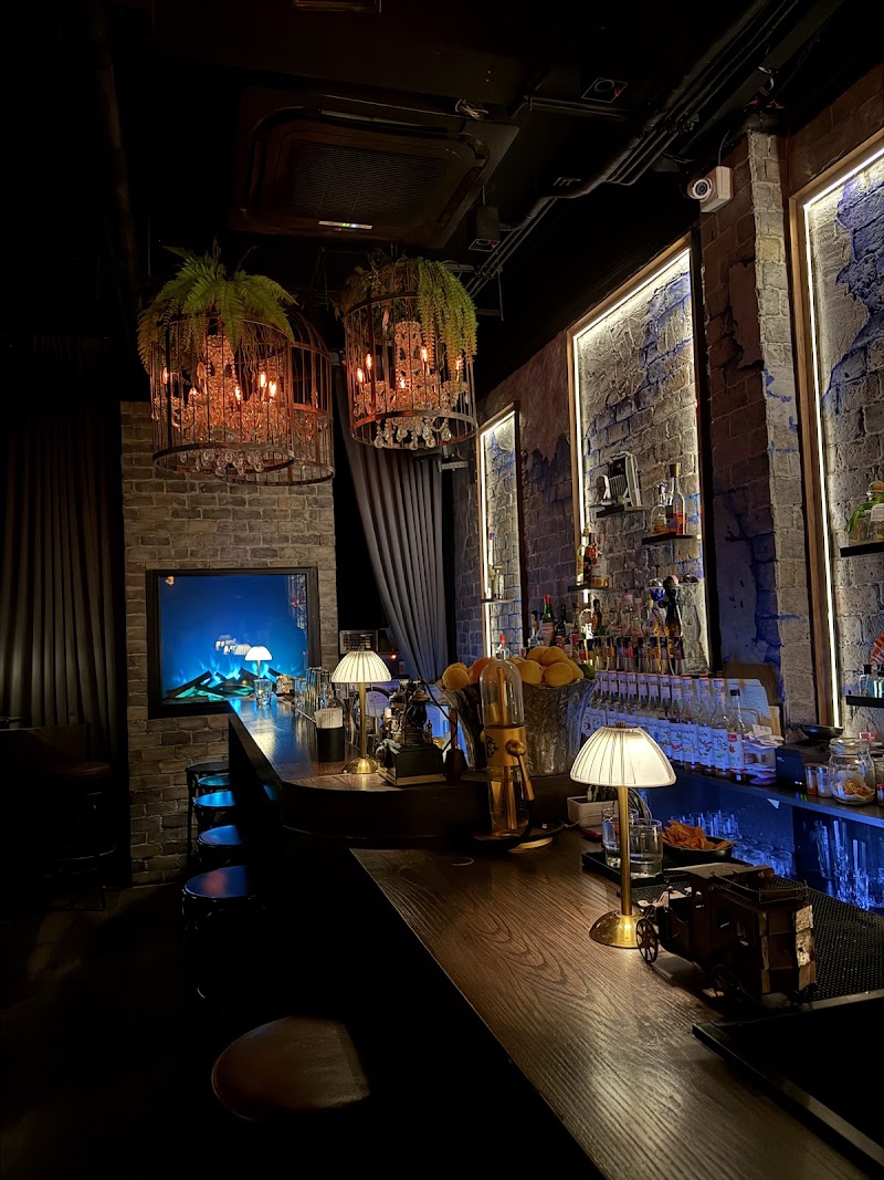 YOU KNOW WHERE - YOU KNOW WHERE, 185 Si Lom Rd, Si Lom, Khet Bang Rak, Krung Thep Maha Nakhon 10500, Thailand