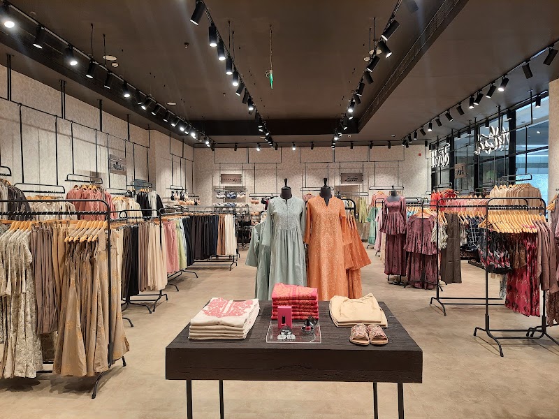 Utsa by Westside - Landmark Complex, Nagpur - Utsa by Westside - Landmark Complex, Nagpur Landmark Complex, 5 & 6, Wardha Rd, Ramdaspeth, Nagpur, Maharashtra 440012, India