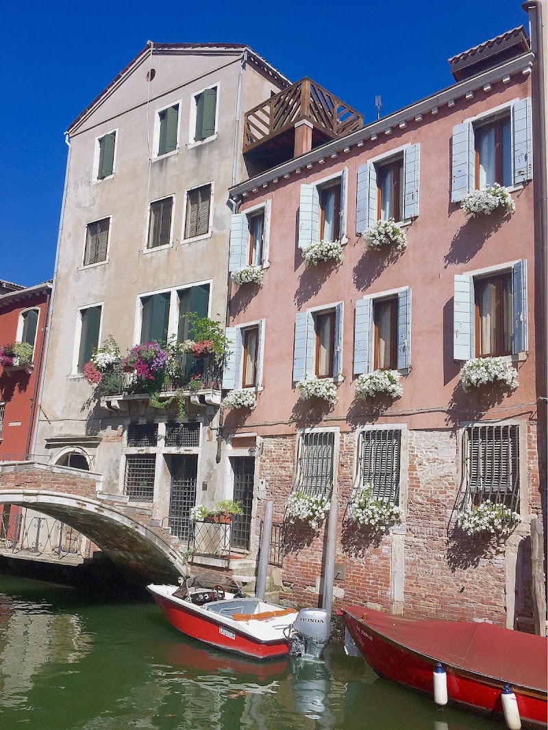 3749 Ponte Chiodo - 3749 Ponte Chiodo Fondamenta Trapolin, 3749, 30121 Venezia VE, Italy