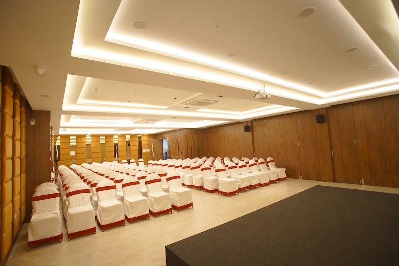 BLOFT HOTEL - BLOFT HOTEL Plot No 37, 4th East Cross Rd, Gandhi nagar, Katpadi, Vellore, Tamil Nadu 632006, India