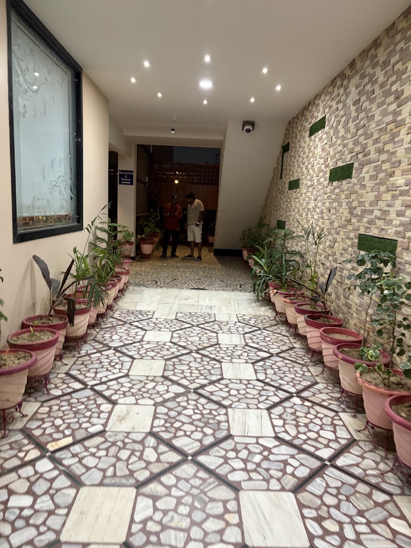 Hotel Shagun Palace - Hotel Shagun Palace Bach Raj ji Ka bagh, Plot No. 40 , Near 12 th Road Chouraha, 11th B Rd, Sardarpura, Jodhpur, Rajasthan 342003, India