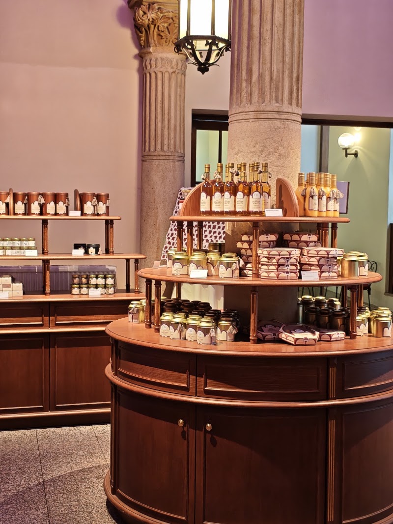 A. Central Shop & Cafe - A. Central Shop & Cafe Bloch-Bauer-Promenade 4/1A, 1100 Wien, Austria