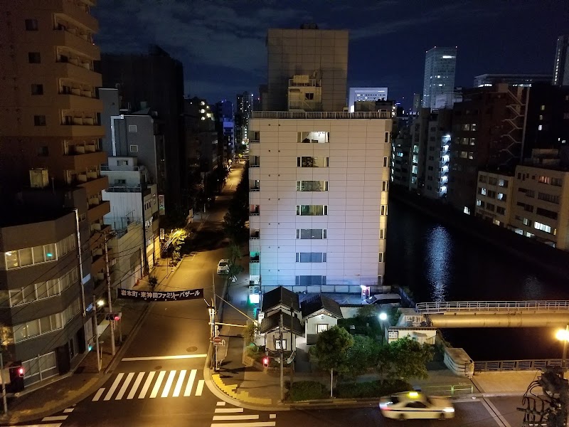 Grids Akihabara