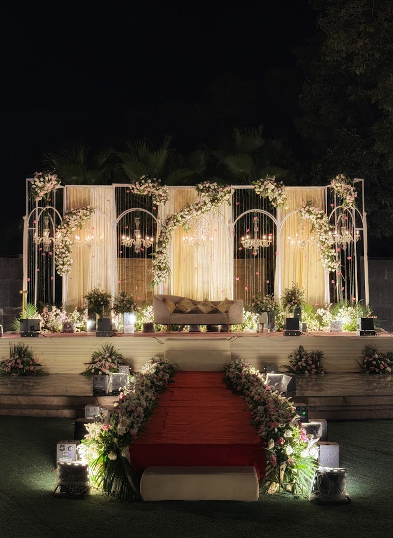 Mallu Farms - Mallu Farms, 204, Chattarpur Mandir Rd, Ansal Villas, Satbari, New Delhi, Delhi 110074, India