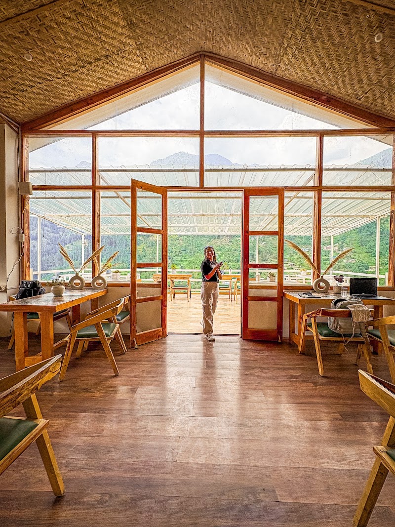 Young Monk Homestay Jibhi - Young Monk Homestay Jibhi Gadagushaini Road, Bhalagram, Jibhi, Bini, Himachal Pradesh 175123, India
