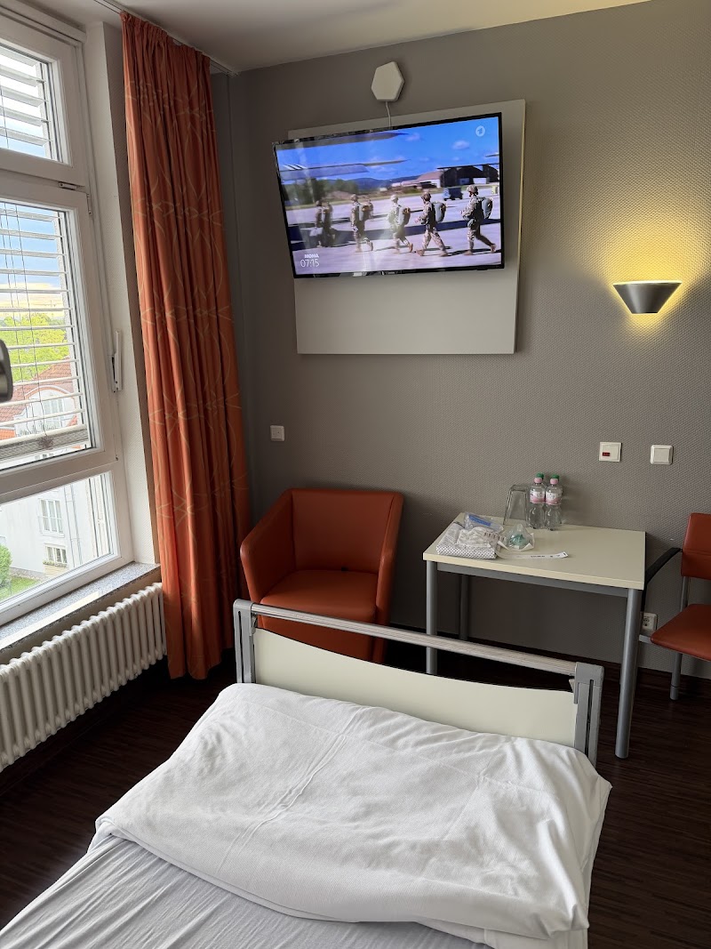 Sana-Krankenhaus Hürth - Sana-Krankenhaus Hürth, Krankenhausstraße 42, 50354 Hürth, Germany