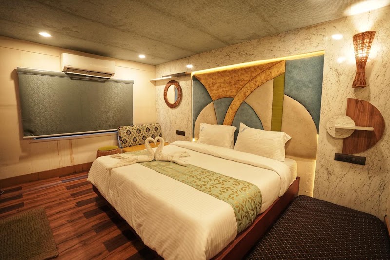 Northstar Houseboats - Northstar Houseboats Finishing Point Rd, Punnamada, Finishing Point, Alappuzha, Kerala 688013, India