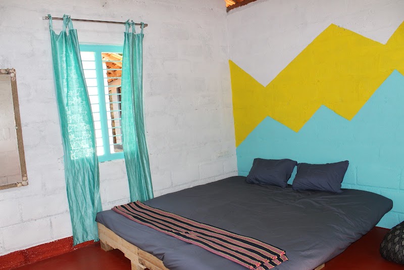 Sandy Shores Beachstay - Sandy Shores Beachstay Sandy Shores Beachstay, Kumta, Karnataka 581351, India Kagal, Post Office, Berkodi Rd, Kumta, Kagal, Karnataka 581351, India