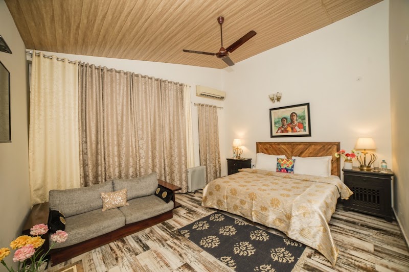 The Brigadiers Cottage Mussoorie, A pet friendly Homestay - The Brigadiers Cottage Mussoorie, A pet friendly Homestay Kempty Falls, Mussoorie, Lakhwad, Kempty, Mussoorie, Ram Gaon, Uttarakhand 248179, India