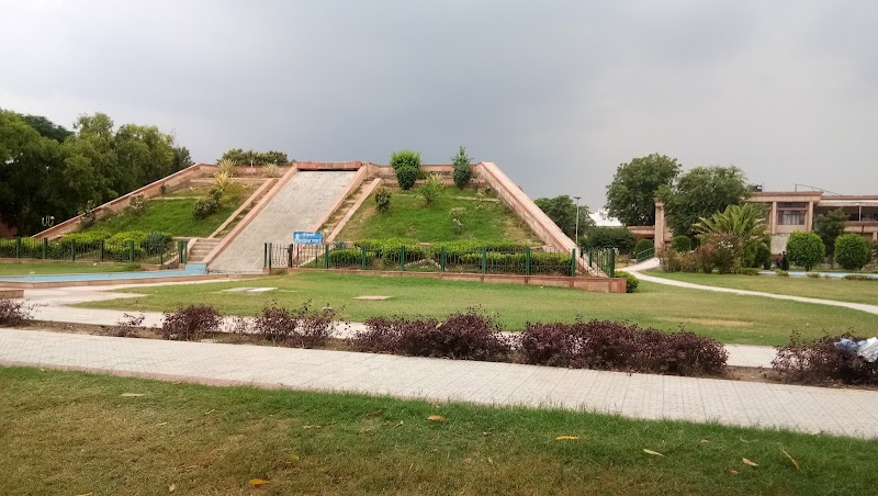 Town Park - Town Park Town Park Parking, Dabra Chowk Over Bridge, PLA, Hisar, Haryana 125001, India