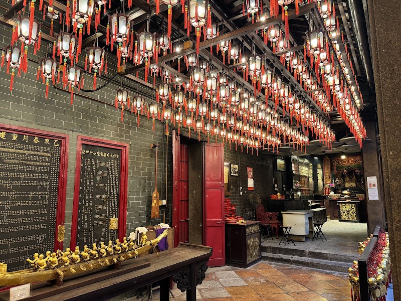 Yaumatei Tin Hau Temple - Yaumatei Tin Hau Temple, 56-58 Temple Street, 56-58 Temple St, Yau Ma Tei, Kowloon, Hong Kong