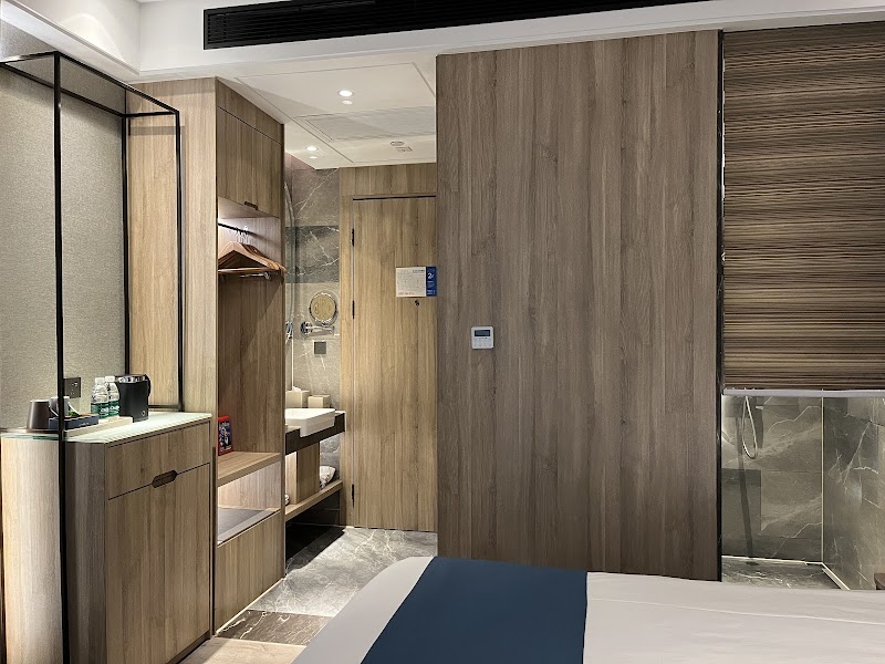 Naive S Hotel - Naive S Hotel China, Shen Zhen Shi, Nan Shan Qu, Yue Hai Jie Dao, Nanyou, Chuang Ye Lu, 82号社区 CN Guangdong 深圳 南商路 邮政编码: 518000