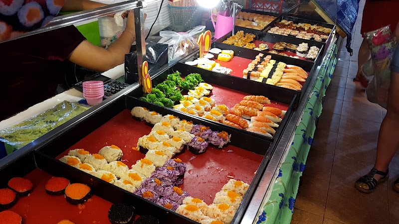 Ночной рынок - Ночной рынок 32/3 Thanon Prachanukhro, Tambon Patong, Amphoe Kathu, Chang Wat Phuket 83150, Thailand