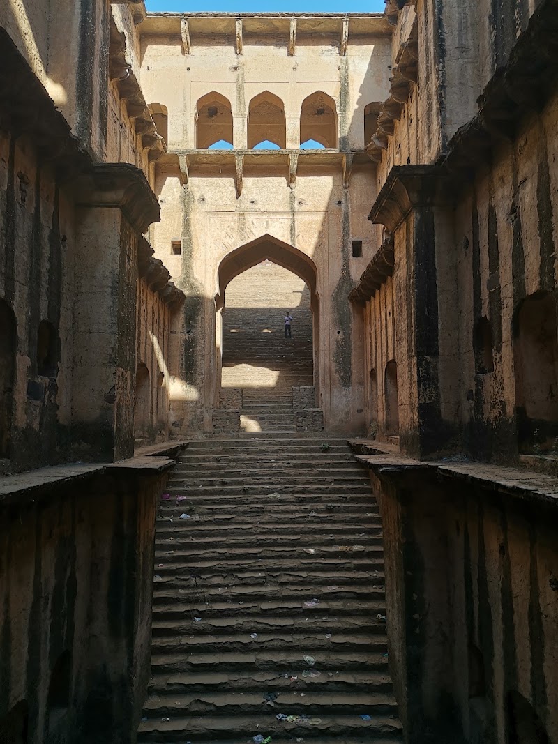 Bawdi Deep Water Step Well - Bawdi Deep Water Step Well X9XM+W4J, Road, near Vrindavan International Public School, Neemrana, Naghori, Rajasthan 301705, India