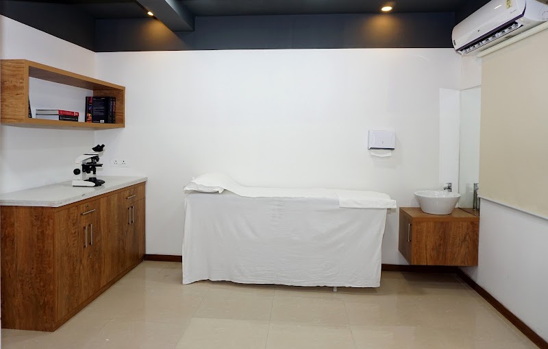 DermaZeal Clinic - DermaZeal Clinic 422, 1st & 2nd Floor, 27th Main Rd, 1st Sector, HSR Layout, Bengaluru, Karnataka 560102, India
