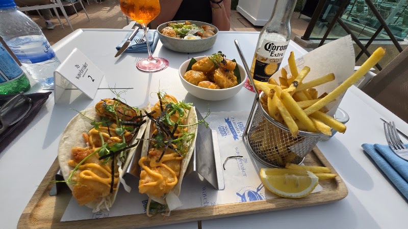 Wavebreaker Beachside Restaurant - Wavebreaker Beachside Restaurant Beach Level - Tower A - The Walk - مرسى دبي - دبي مارينا - دبي - United Arab Emirates