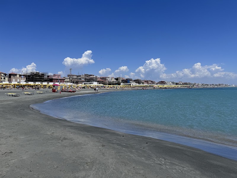 Lido Beach - Lido Beach, Lungomare Paolo Toscanelli, 63, 00122 Lido di Ostia RM, Italy