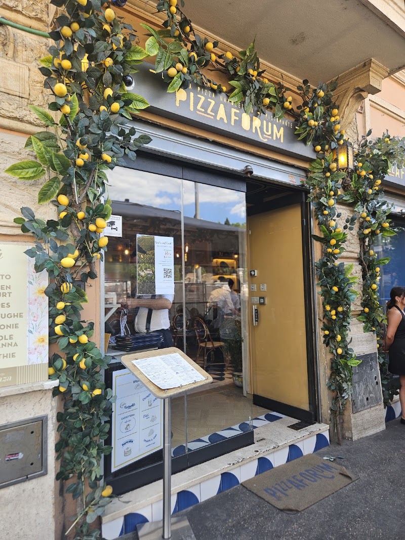 Ristorante Pizza Forum Roma- Forno a Legna - Ristorante Pizza Forum Roma- Forno a Legna Via di S. Giovanni in Laterano, 34-38, 00184 Roma RM, Italy