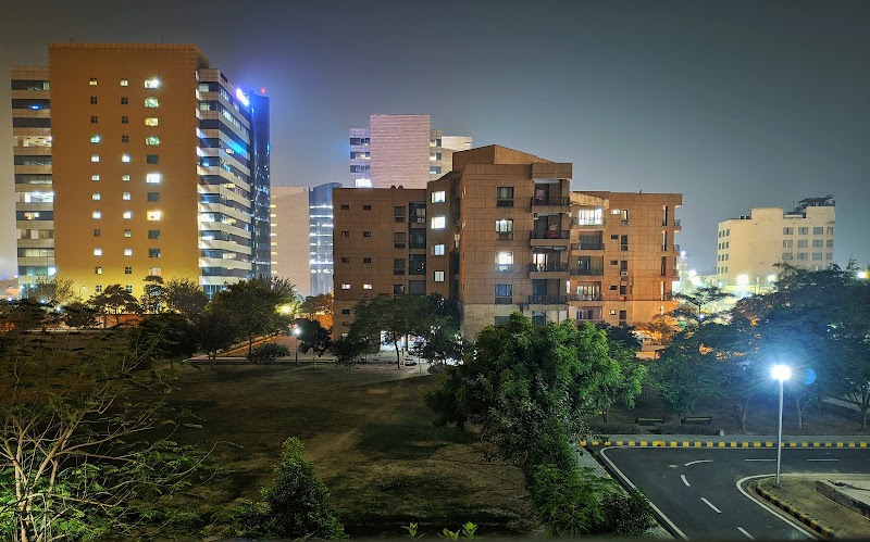 IIM Lucknow (Noida Campus) - IIM Lucknow (Noida Campus) B-1, Front Ave, Institutional Area, Block B, Industrial Area, Sector 62, Noida, Uttar Pradesh 201309, India