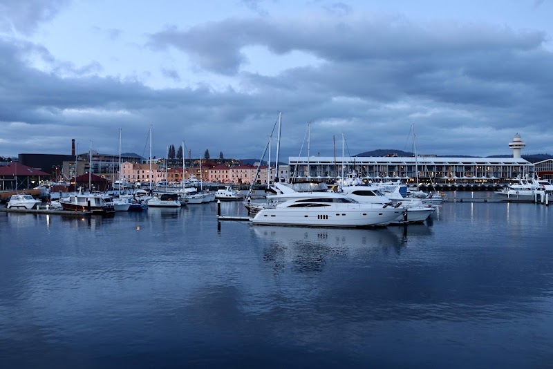 Elizabeth Street Pier - Elizabeth Street Pier, Unit 22/4 Franklin Whrf, Hobart TAS 7000, Australia