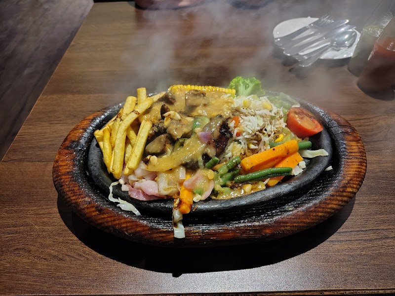 Kobe Sizzlers - Kobe Sizzlers No. 12, 1st floor, Pragathi Mansion, above Chianti Restaurant, near sky garden bar, KHB Colony, 5th Block, Koramangala, Bengaluru, Karnataka 560095, India
