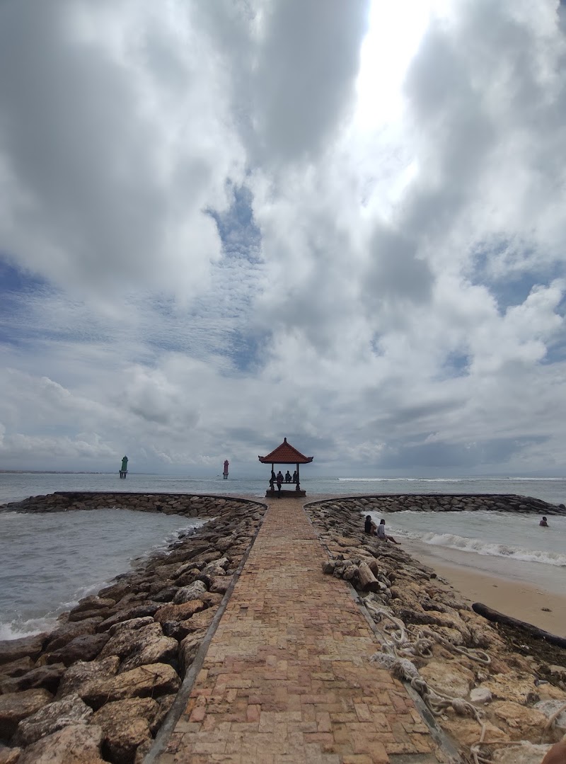 Sunrise Beach - Sunrise Beach, Jl. Matahari Terbit, Sanur Kaja, Denpasar Selatan, Kota Denpasar, Bali 80227, Indonesia