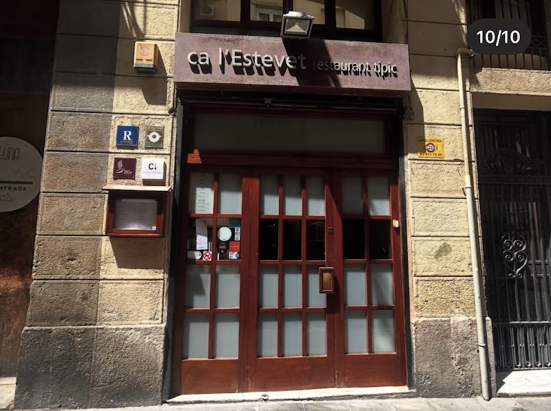 Ca l'Estevet - Ca l'Estevet Carrer de Valldonzella, 46, Ciutat Vella, 08001 Barcelona, Spain