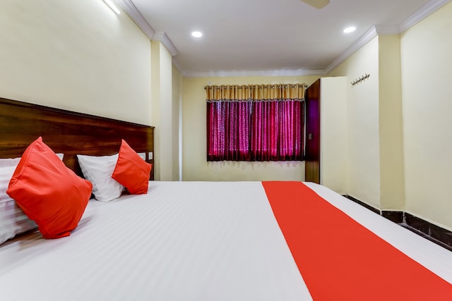 Collection O Hotel Srinivasa Residency - Collection O Hotel Srinivasa Residency 19-2-50, Old Renigunta Rd, Korramenugunta, Tirupati, Andhra Pradesh 517501, India