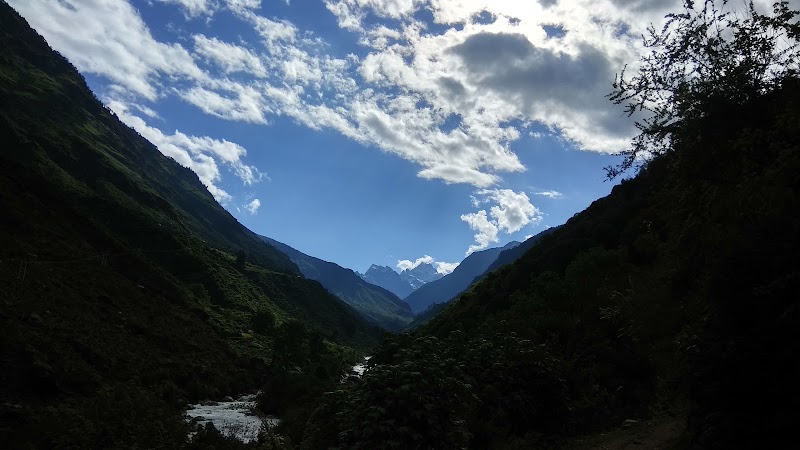 G.M.V.N. Guest House - G.M.V.N. Guest House, 35HM+2PF, Mori-Sankari Rd, Sankri, Uttarakhand 249128, India