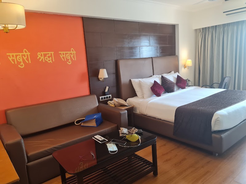 Hotel Abigail Goradia's - Hotel Abigail Goradia's Off, Pimpalwadi Rd, near Shri Sai Baba Temple, Shirdi, Maharashtra 423109, India
