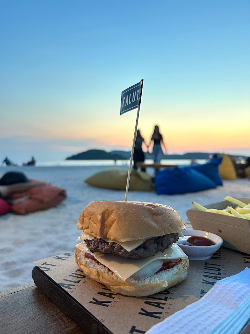 Kalut Cafe And Bar - Kalut Cafe And Bar, 2, Jalan Pantai Chenang, Kampung Lubok Buaya, 07000 Langkawi, Kedah, Malaysia