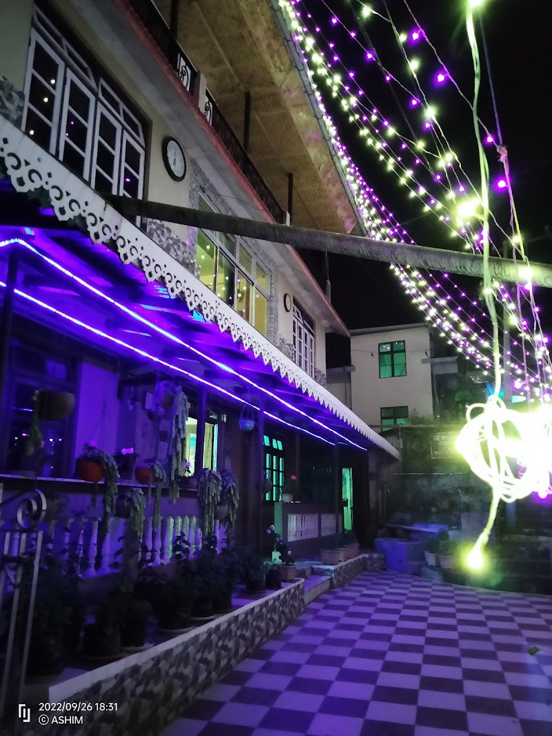 Newahang Homestay Damsang Valley নেওয়াহাং হোম স্টে(ফুড অ্যান্ড লজিং) - Newahang Homestay Damsang Valley নেওয়াহাং হোম স্টে(ফুড অ্যান্ড লজিং), 131, Chatur, Budhi Primary School Damsang Valley, 20 Mile, Rishi Road, Pedong, Sakiyong Khasmahal, West Bengal 734314, India