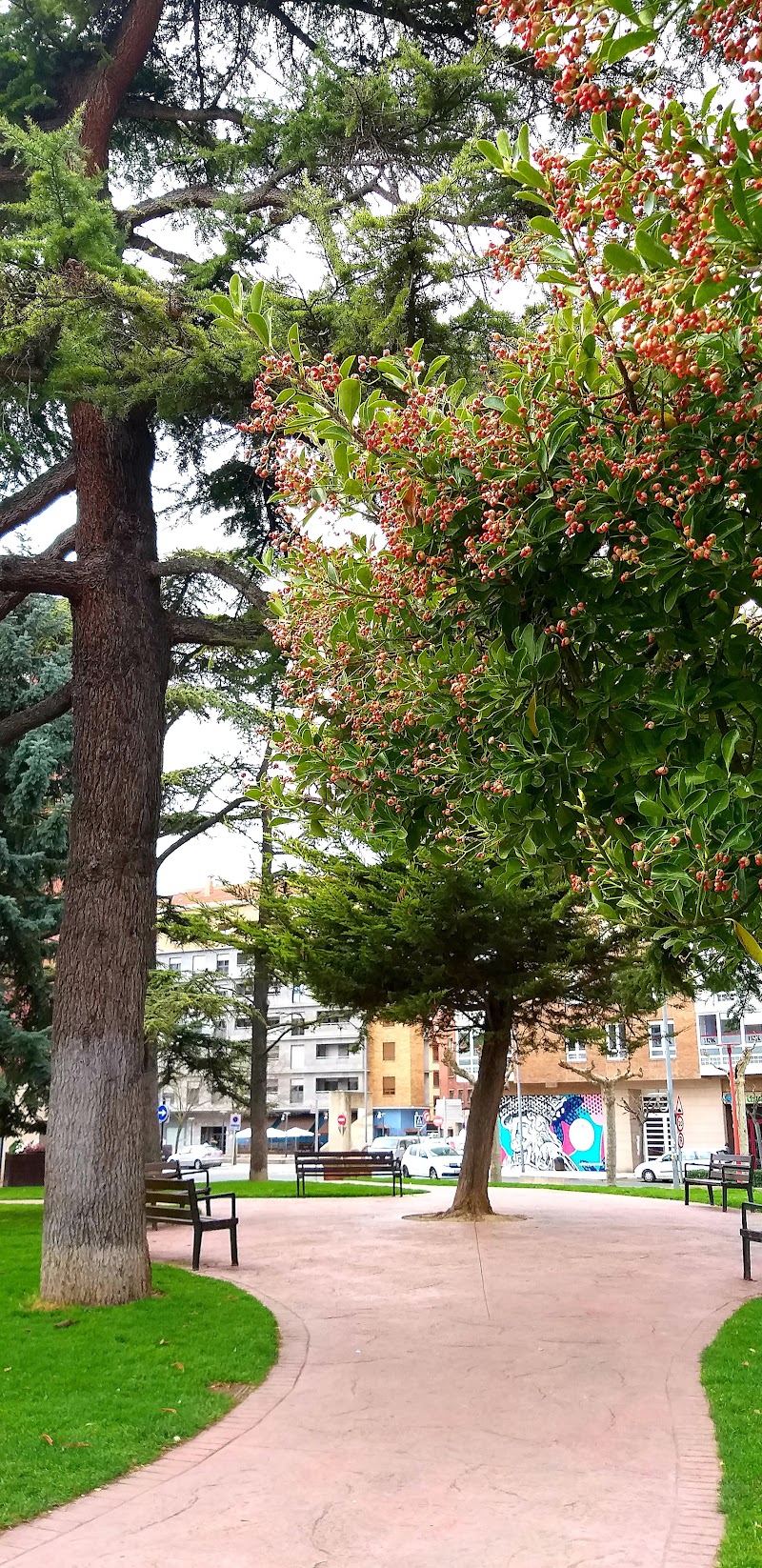 Antonio Machado Park - Antonio Machado Park C. La Estación, 24, 09200 Miranda de Ebro, Burgos, Spain