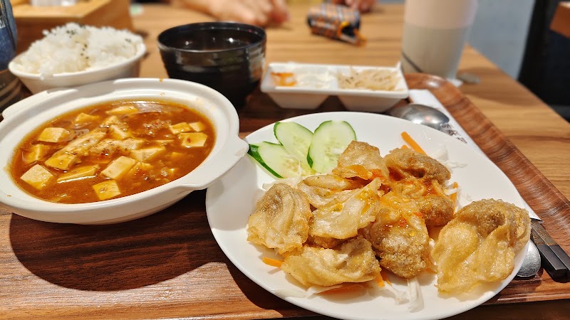 Weilaishu Vegetarian - Weilaishu Vegetarian 11042, Taiwan, Taipei City, Xinyi District, Jingqin Village, Lane 220, Wuxing St, 35號1樓