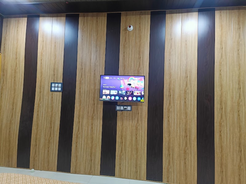 Ayodhya Palace Hotel and Restaurant - Ayodhya Palace Hotel and Restaurant, Q57R+4FF, Ashapur Village, Darshan Nagar, Sanethu, Deokaali, Uttar Pradesh 224135, India