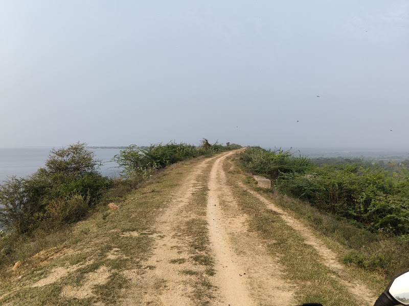 Kandaleru dam view - Kandaleru dam view 8JFC+3H, Kambhalapalle, Andhra Pradesh 524408, India