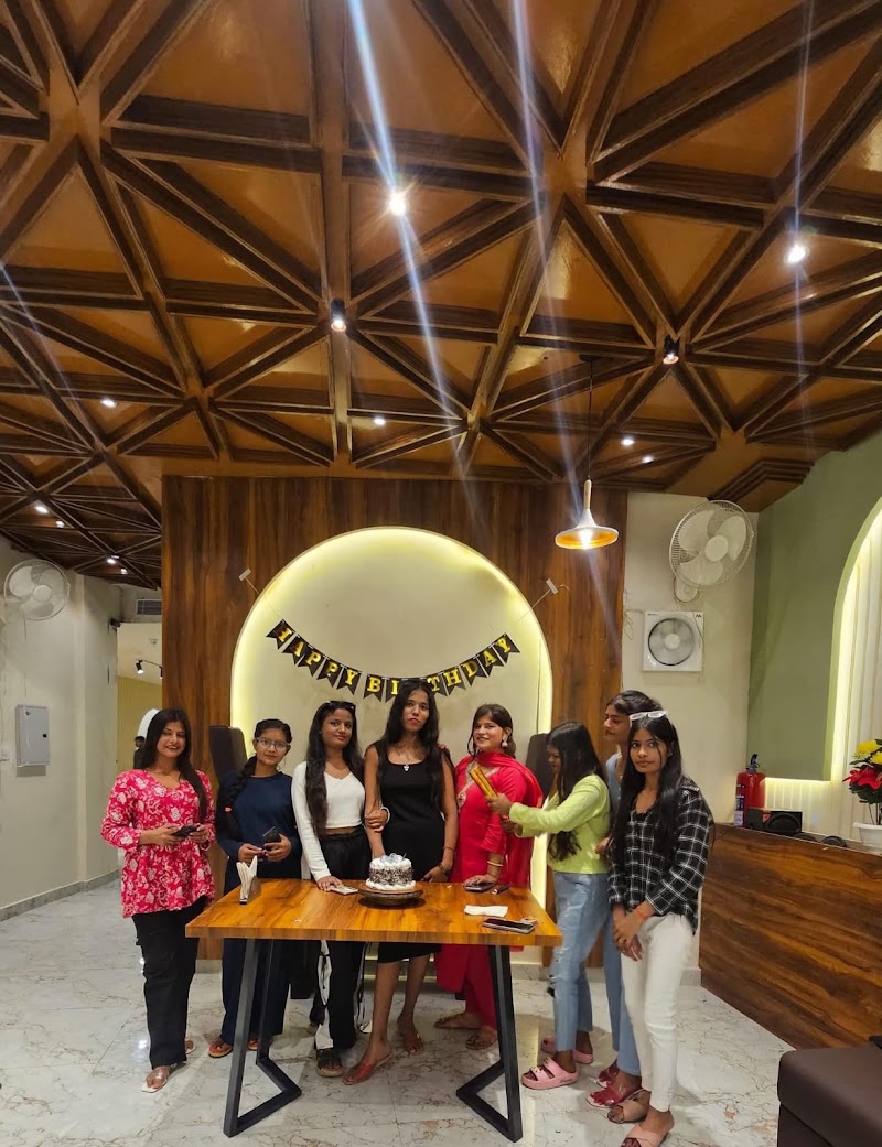 Satyam Baswari 3.0 Cafe & Restaurant - Satyam Baswari 3.0 Cafe & Restaurant LP Tower, 79D/99, Grand Trunk Rd, Mundera Bazar, Ghayasuddinpur, Prayagraj, Uttar Pradesh 211011, India