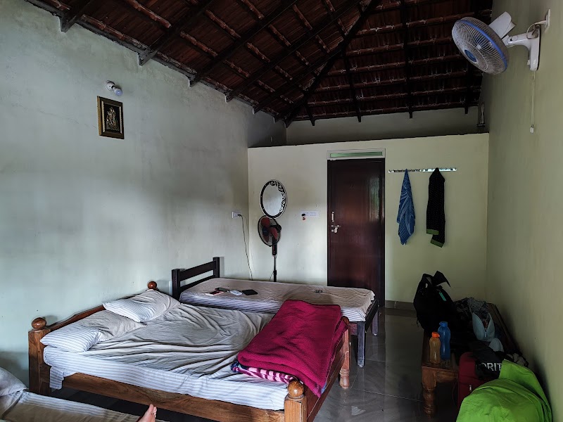 Blue Moon Homestay - Blue Moon Homestay 3J2C+RPF Kanchur Estate, Taluk, Hanthur, Kanchuru, Karnataka 577132, India
