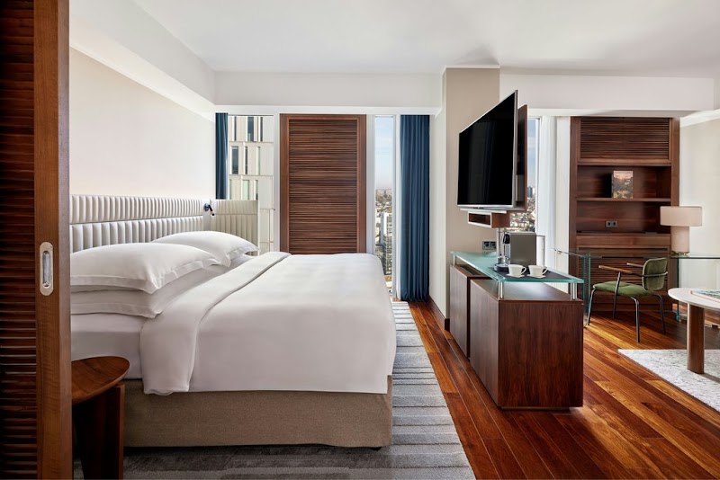 JW Marriott Hotel Frankfurt - JW Marriott Hotel Frankfurt, Thurn-und-Taxis-Platz 2, 60313 Frankfurt am Main, Germany