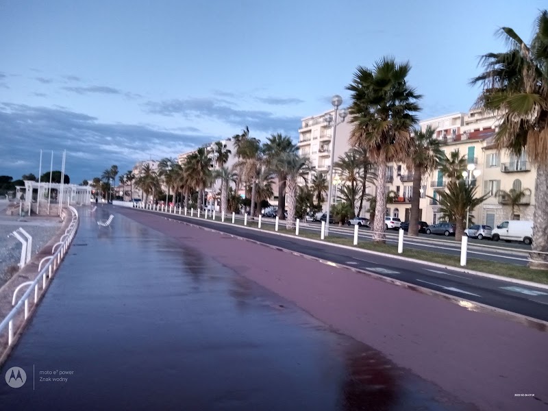Plage Publique de Carras - Plage Publique de Carras 63 Prom. des Anglais, 06200 Nice, France