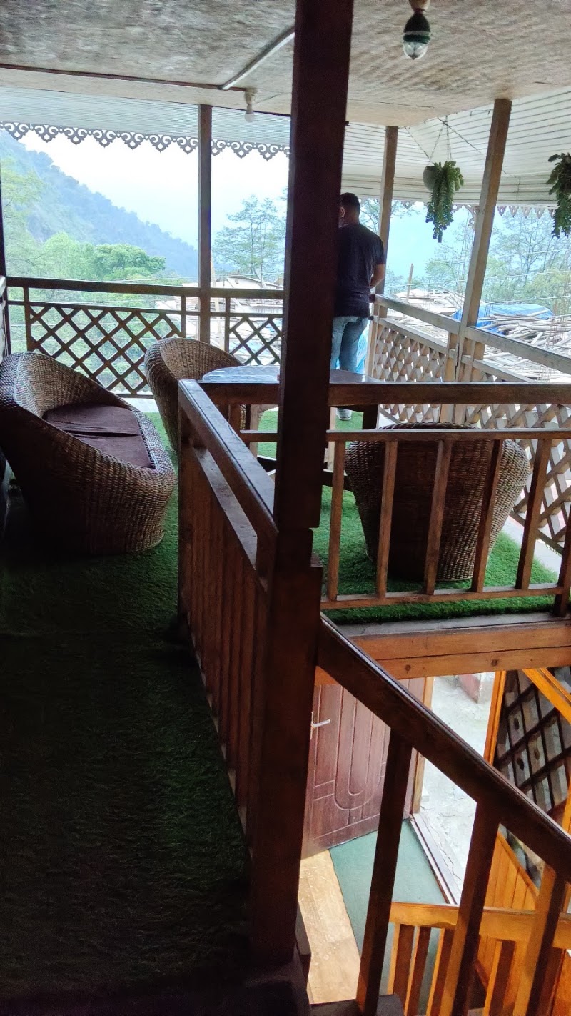 Wooden Nest Homestay - Wooden Nest Homestay, Sky-walk Road, Upper, Pelling, Sikkim 737113, India