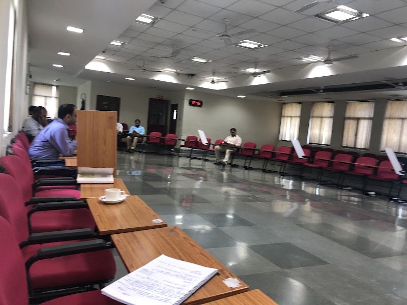 IIM Lucknow (Noida Campus) - IIM Lucknow (Noida Campus) B-1, Front Ave, Institutional Area, Block B, Industrial Area, Sector 62, Noida, Uttar Pradesh 201309, India