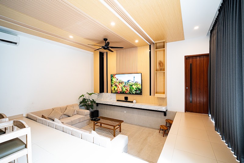 La Boutique Lux's Villas Seminyak Bali - La Boutique Lux's Villas Seminyak Bali, Jl. Petitenget No.09, Kerobokan Kelod, Kec. Kuta Utara, Kabupaten Badung, Bali 80361, Indonesia
