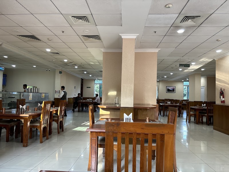 KSTDC Kumarakrupa Hotel - KSTDC Kumarakrupa Hotel Shop No. 1, 17th Block, 5th Main, Kumara Park East, Kumarakrupa Road, Shivajinagar, Kumarakrupa Rd, Kumara Park East, Seshadripuram, Bengaluru, Karnataka 560001, India