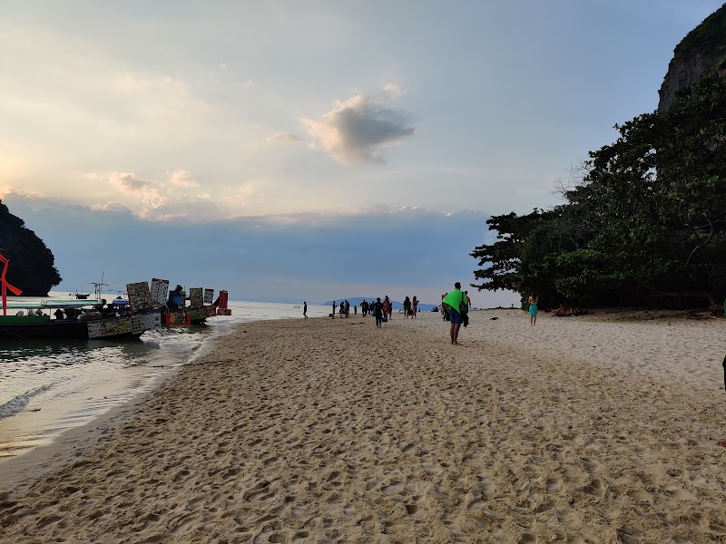 Railay Beach - Railay Beach Railay Beach, Ao Nang, Krabi, Thailand