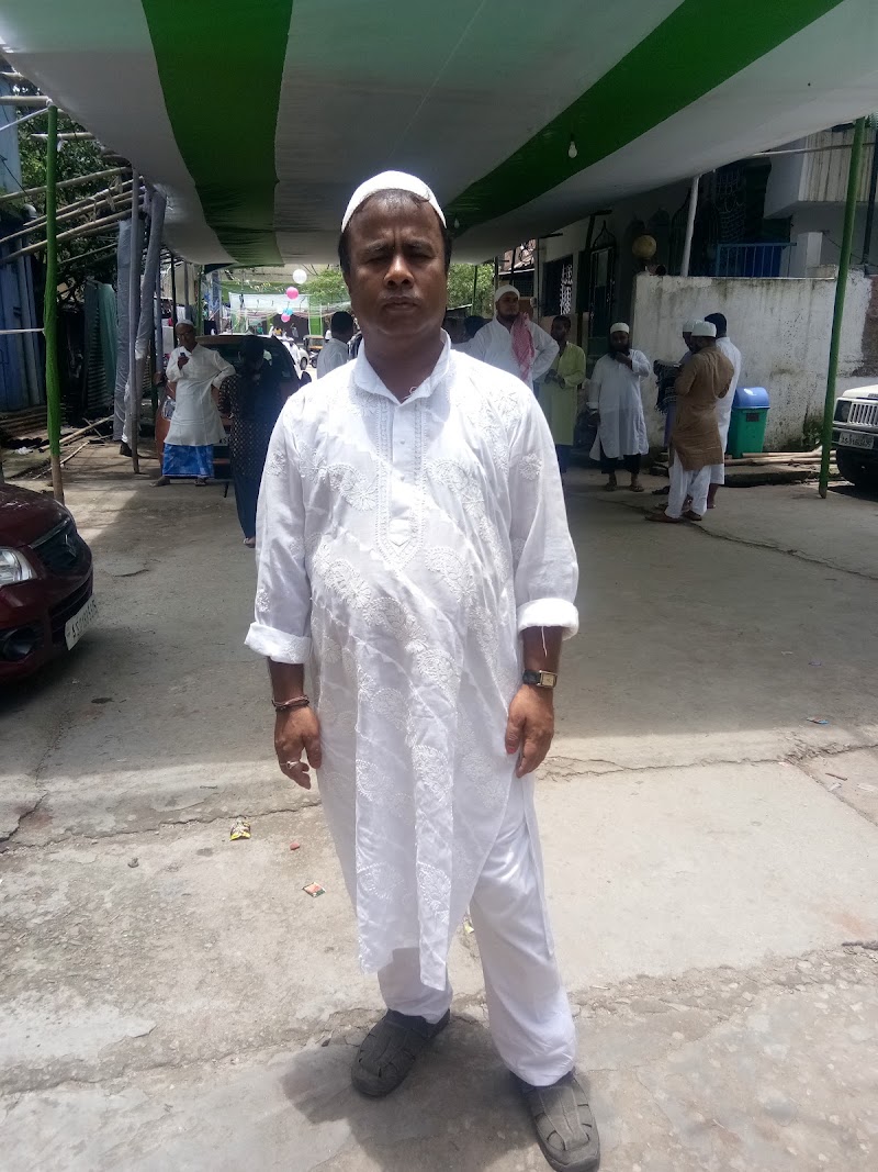 Uzanbazar - Uzanbazar, 5QR4+C55, Fatick Chandra Rd, Latasil, Uzan Bazar, Guwahati, Assam 781001, India