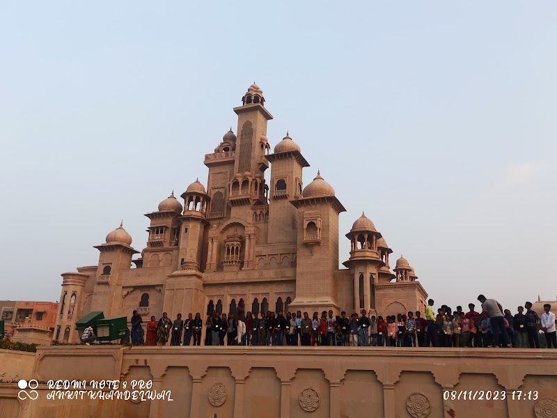 RIVER FRONT GHAT - RIVER FRONT GHAT 5RHJ+PJQ, Chambal River, Sakatpura, Electricity Board Area, Kota, Rajasthan 324006, India