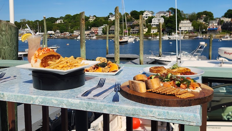 51 Rocky Neck Restaurant - 51 Rocky Neck Restaurant Rocky Neck Art Colony, 51 Rocky Neck Ave, Gloucester, MA 01930, USA
